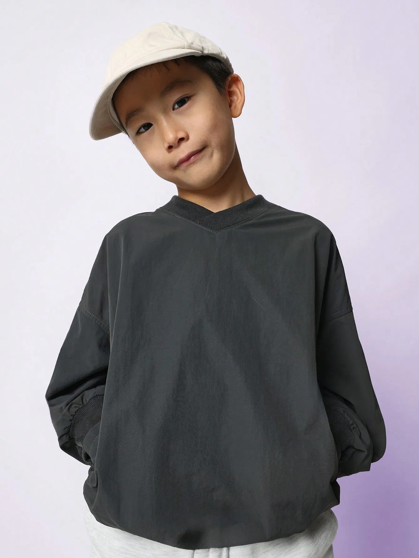 Tween Boys Relaxed Regular Fit Woven V-Neck Sweatshirt